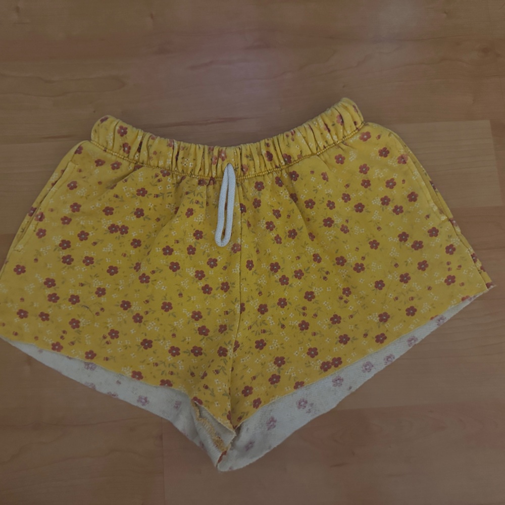 Floral Yellow Women's Shorts